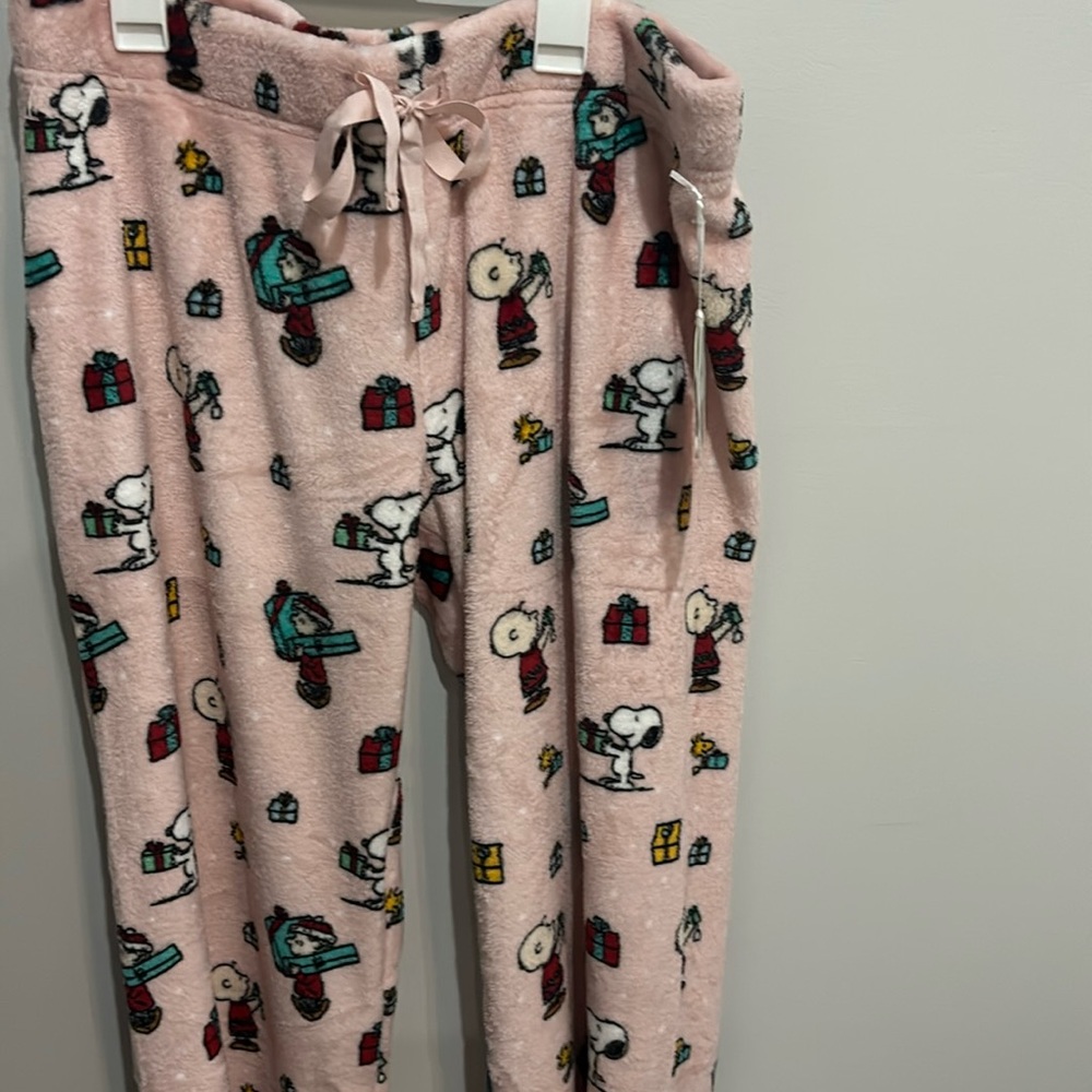 Charlie Brown Berkshire snoopy peanuts holiday plush pajamas